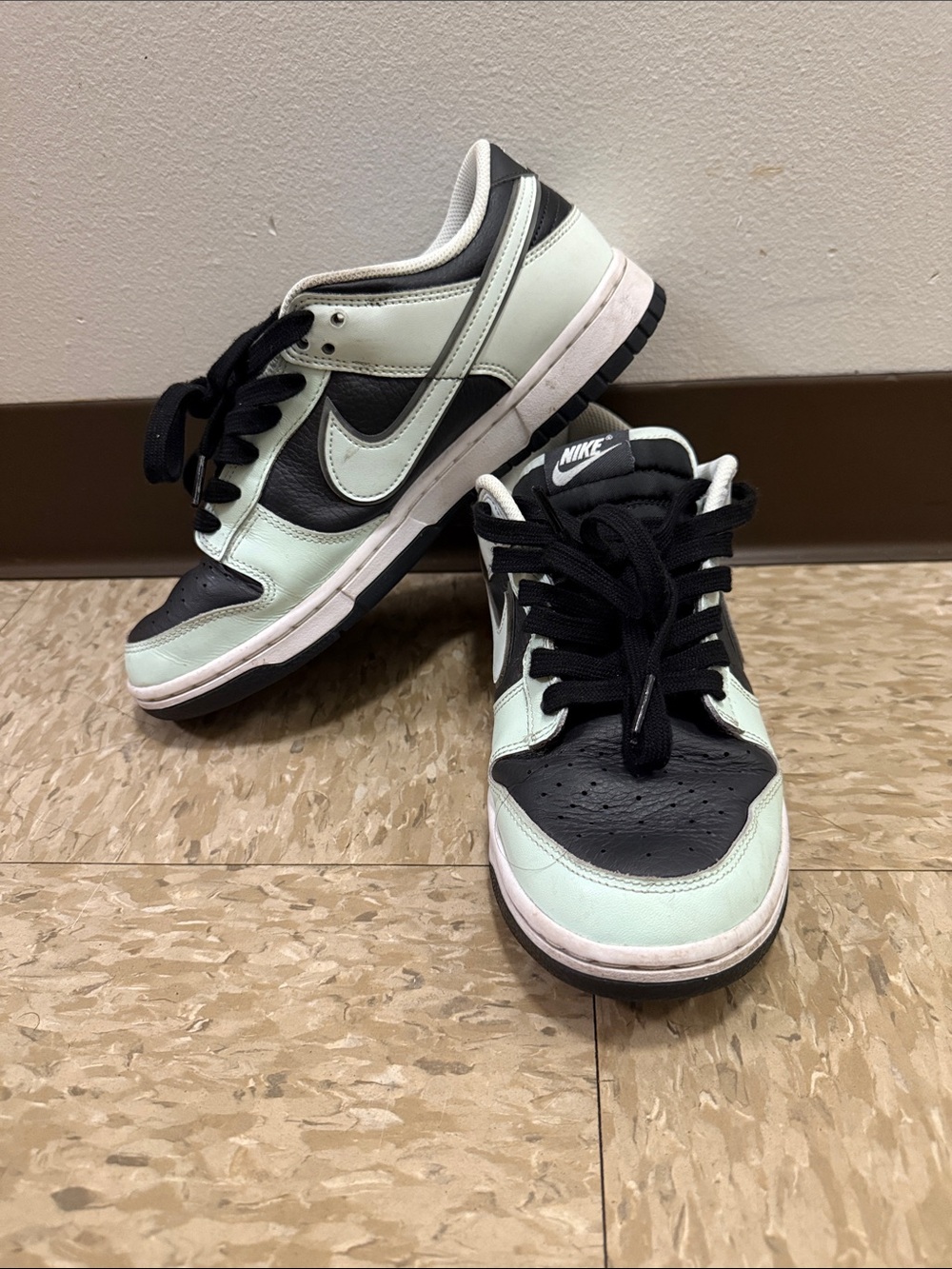 Nike Kids' Mint and Black Low-Top Sneakers